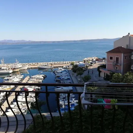 Apartment By The Sea Podgora, Makarska - 6705 Podgora